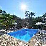 Casa Bianca Purple Апартаменты Гайос