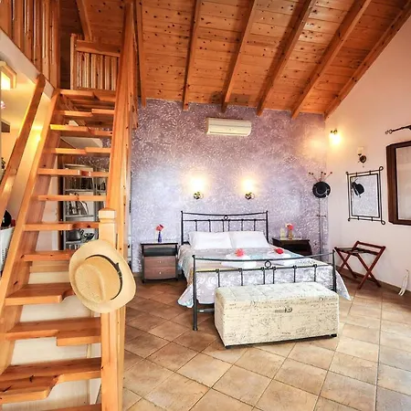 Casa Bianca Purple * Gaios