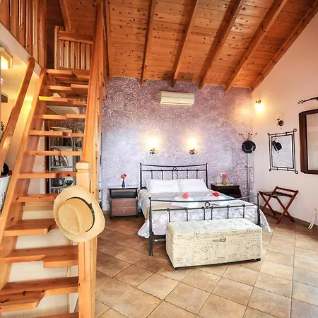 Casa Bianca Purple * Gaios