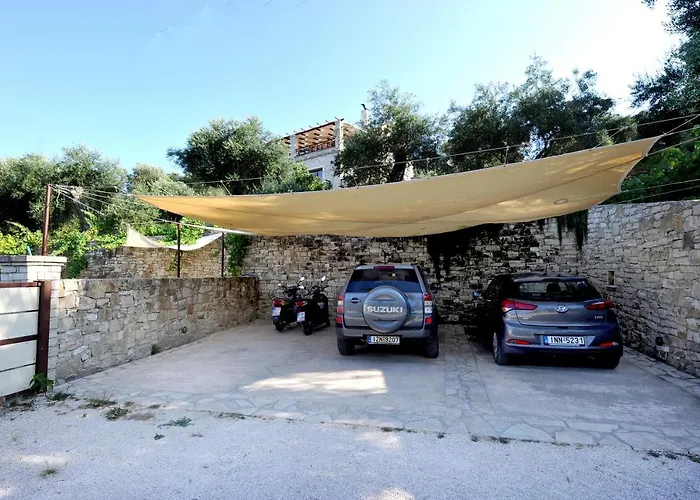 Casa Bianca Purple * Gaios