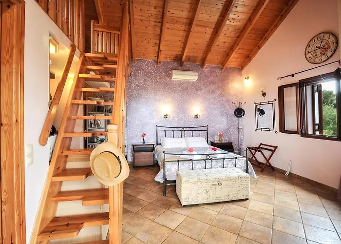 Casa Bianca Purple * Gaios